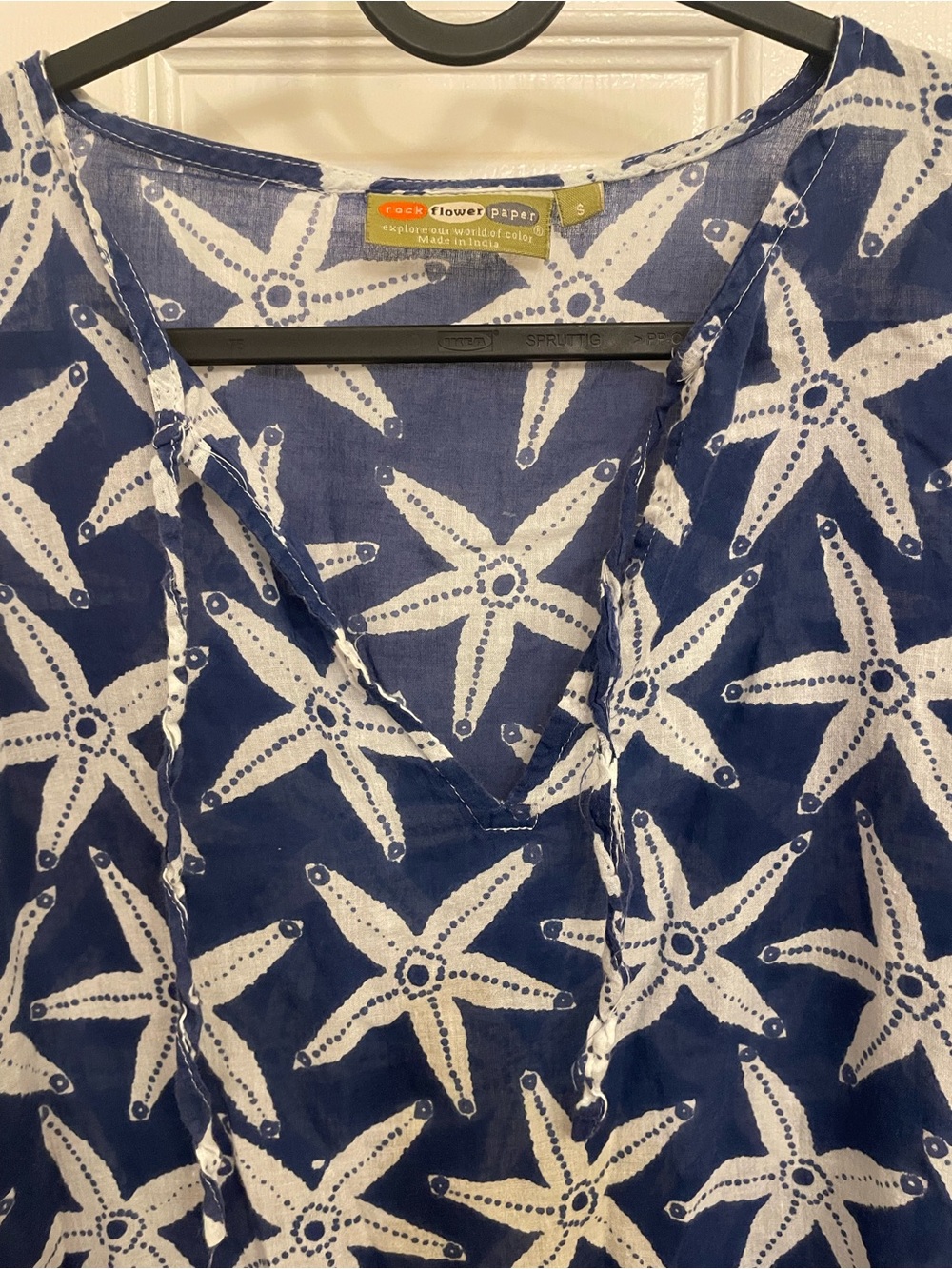 Rock Flower Paper beach/swim coverup Sz Small, cotton navy blue starfish print - Picture 3 of 3